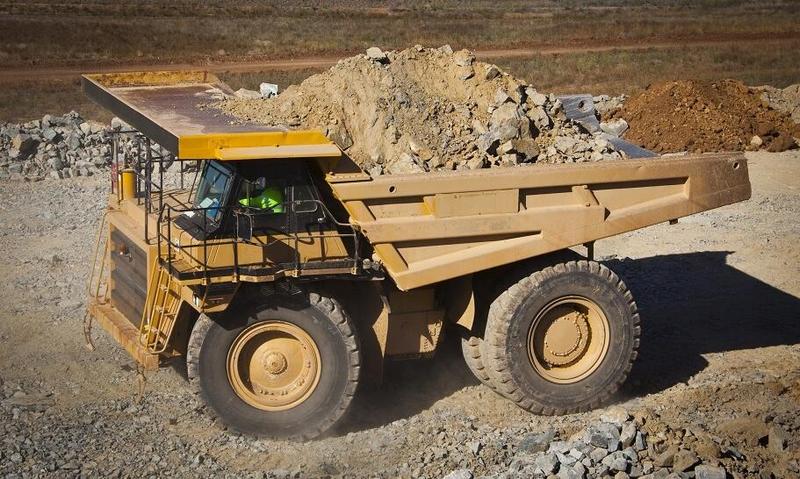 Jakie są koszty wywozu ziemi? Sprawdź, ile zapłacisz za wywrotkę ziemi!