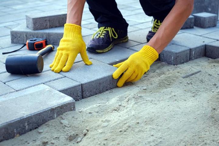 Materiały na podsypkę pod kostkę