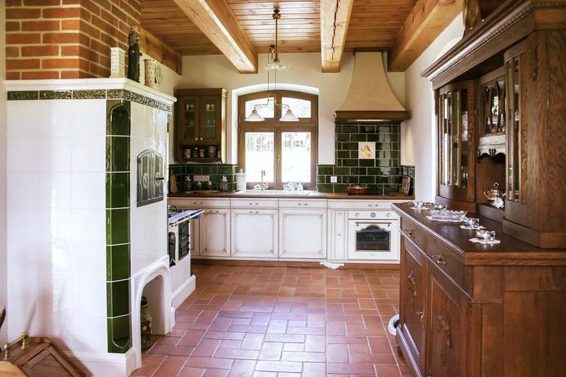 Profesjonalne usuwanie plam z płytek podłogowych